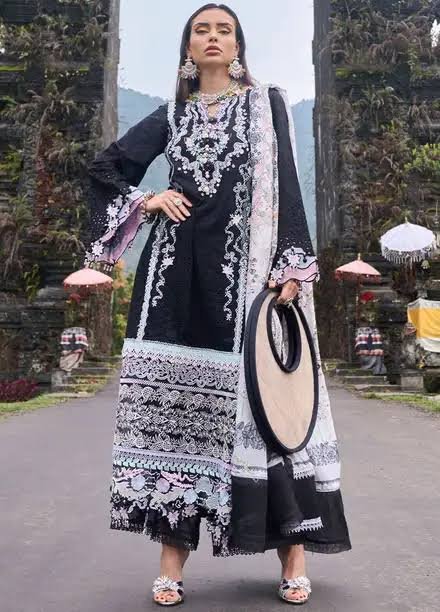 Zoha Lawn by Ansab Jahangir 24
